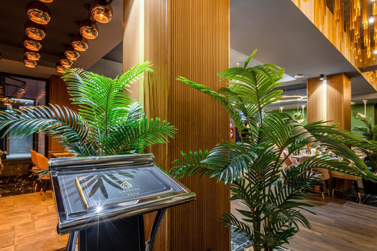Hotel Kristal Focşani 外观 照片
